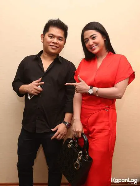 Foto Dewi Perssik