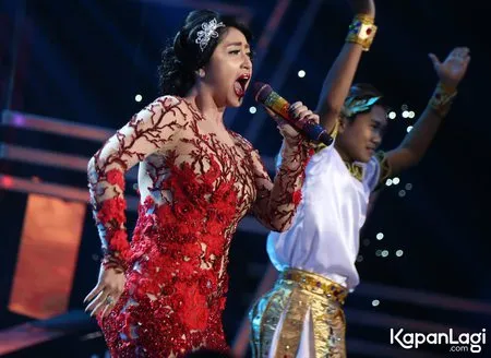 Foto Dewi Perssik
