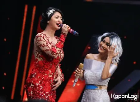 Foto Dewi Perssik