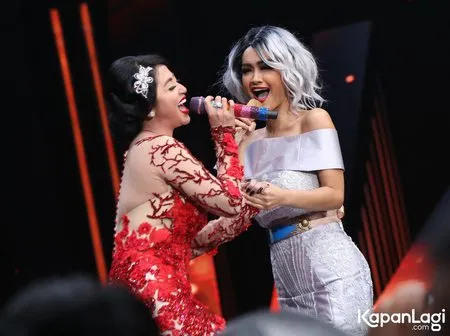 Foto Dewi Perssik