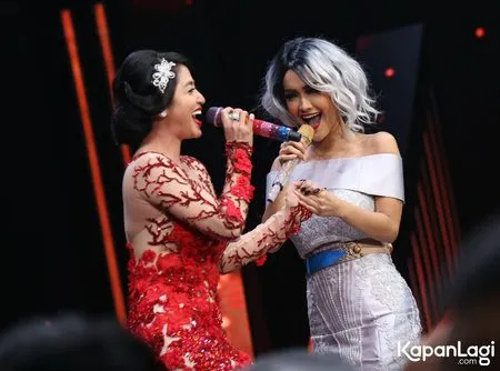 Foto Dewi Perssik