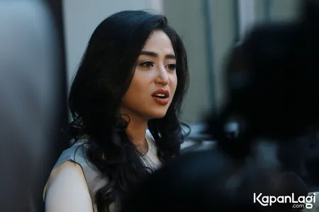 Foto Dewi Perssik
