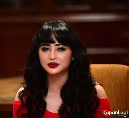 Foto Dewi Perssik