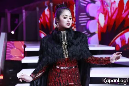 Foto Dewi Perssik
