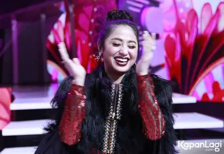 Foto Dewi Perssik