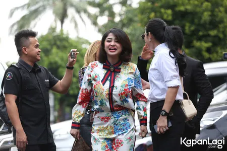 Foto Dewi Perssik