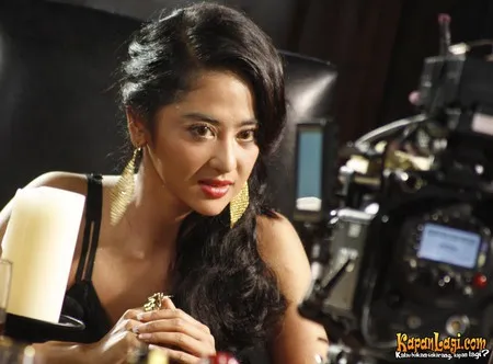 Foto Dewi Perssik