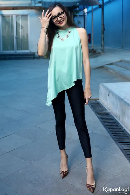 Foto Dewi Rezer