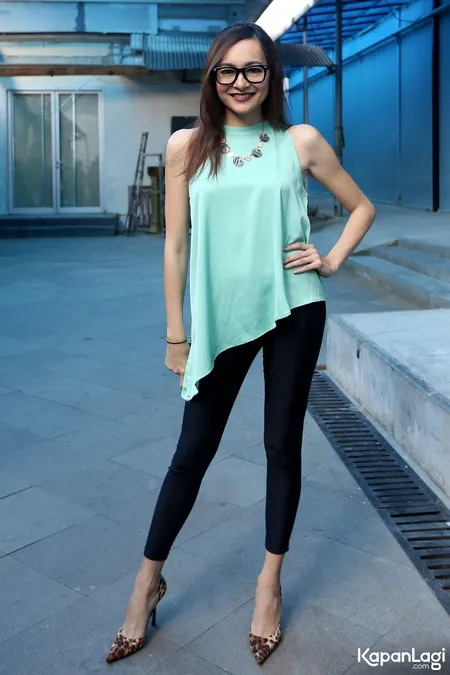 Foto Dewi Rezer
