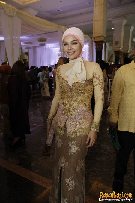 Foto Dewi Sandra