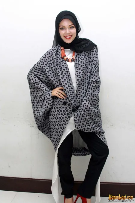 Foto Dewi Sandra