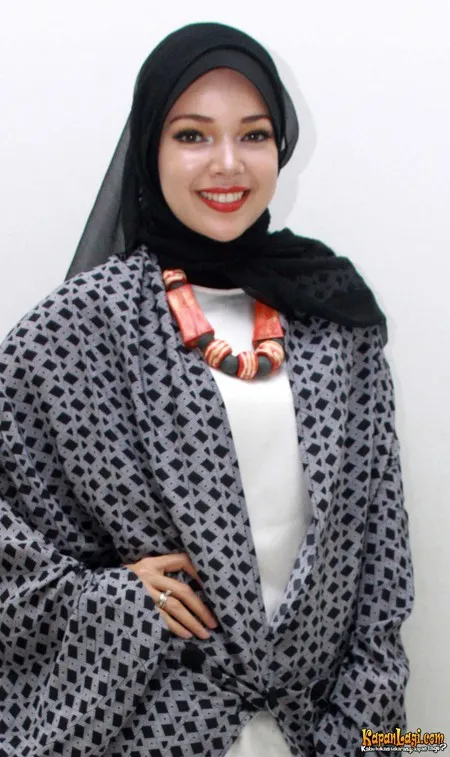 Foto Dewi Sandra