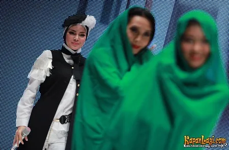 Foto Dewi Sandra