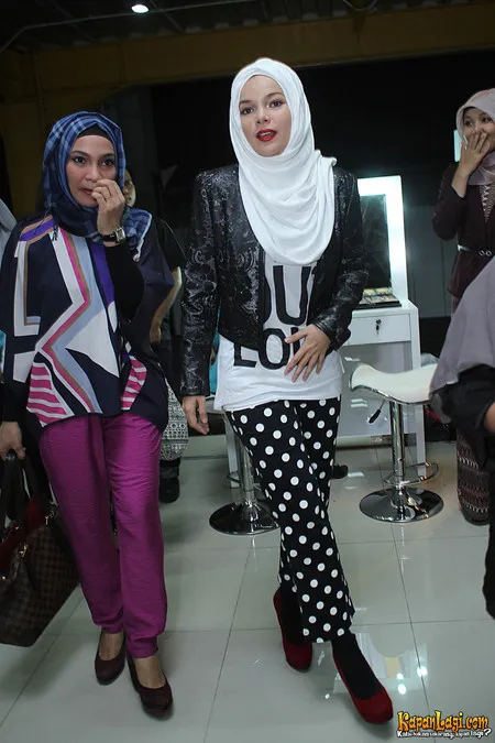 Foto Dewi Sandra
