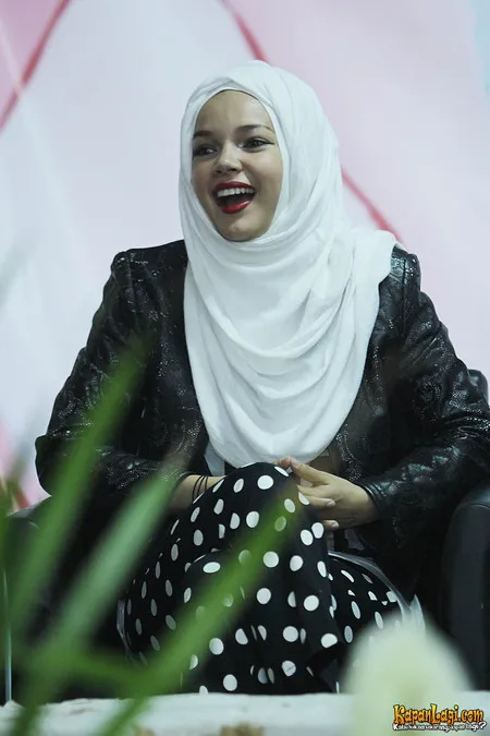 Foto Dewi Sandra
