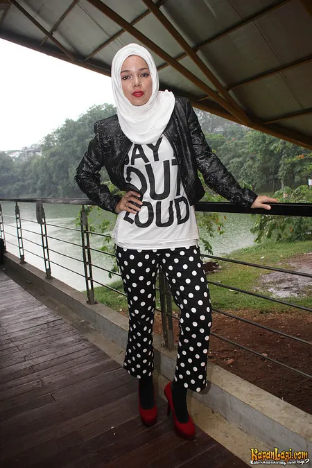 Foto Dewi Sandra