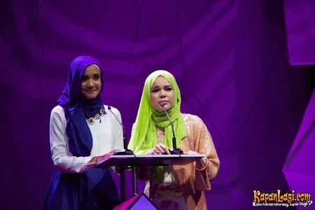 Foto Dewi Sandra