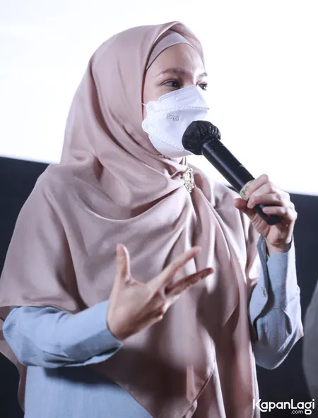 Foto Dewi Sandra