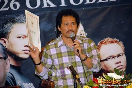 Foto Dharma Oratmangun