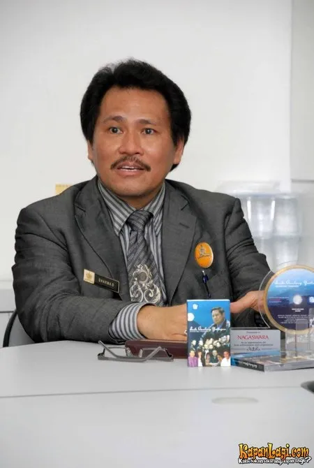 Foto Dharma Oratmangun