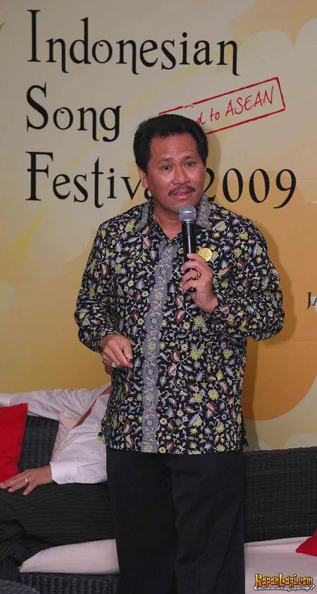 Foto Dharma Oratmangun