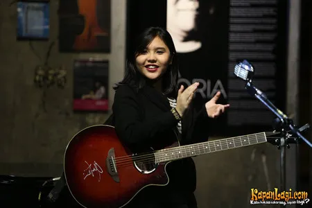 Foto Dheandra Adelina