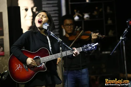 Foto Dheandra Adelina