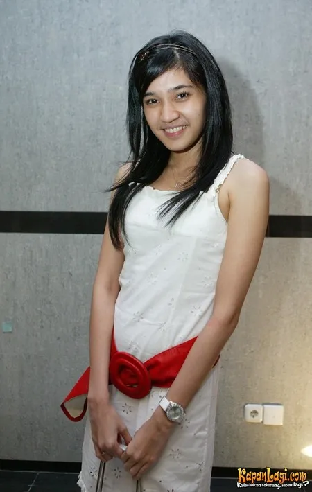 Foto Dhini Aminarti