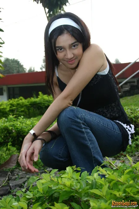 Foto Dhini Aminarti