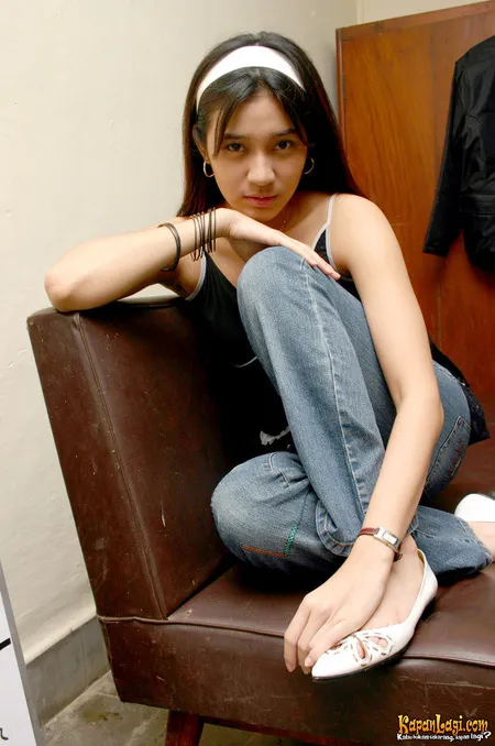 Foto Dhini Aminarti