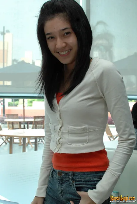 Foto Dhini Aminarti