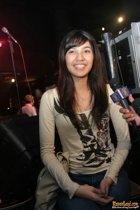 Foto Dhini Aminarti