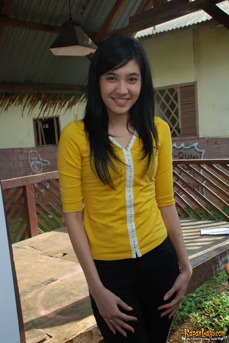 Foto Dhini Aminarti