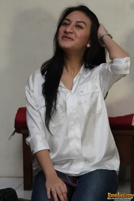 Foto Dhini Gayatri