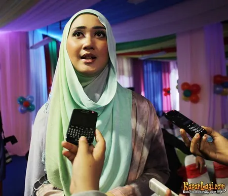 Foto Dian Pelangi