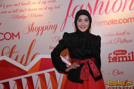 Foto Dian Pelangi