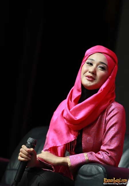 Foto Dian Pelangi
