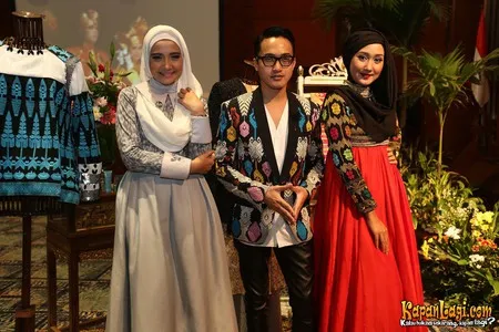 Foto Dian Pelangi