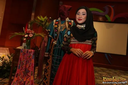 Foto Dian Pelangi