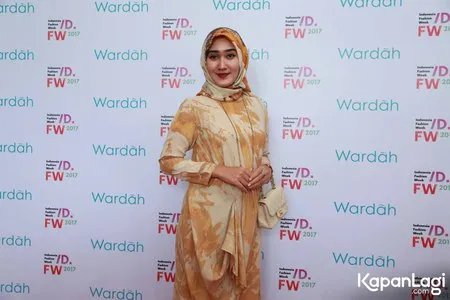 Foto Dian Pelangi