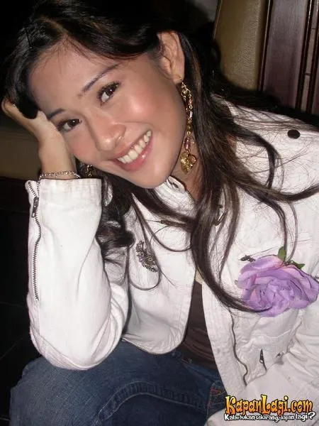 Foto Dian Sastrowardoyo