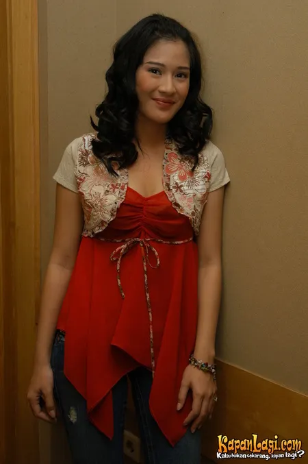 Foto Dian Sastrowardoyo