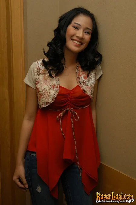 Foto Dian Sastrowardoyo