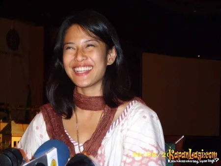 Foto Dian Sastrowardoyo