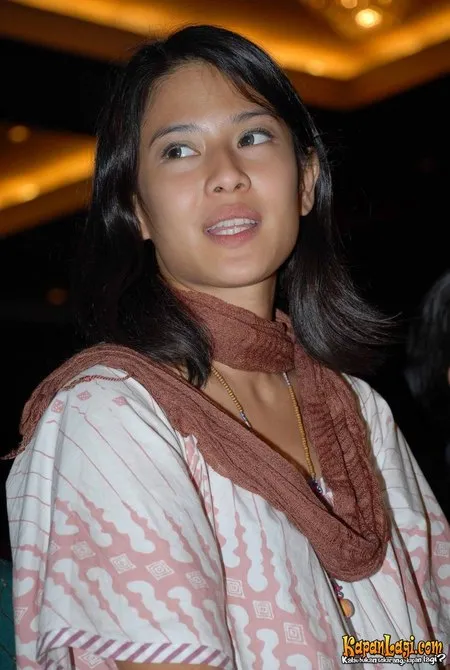 Foto Dian Sastrowardoyo