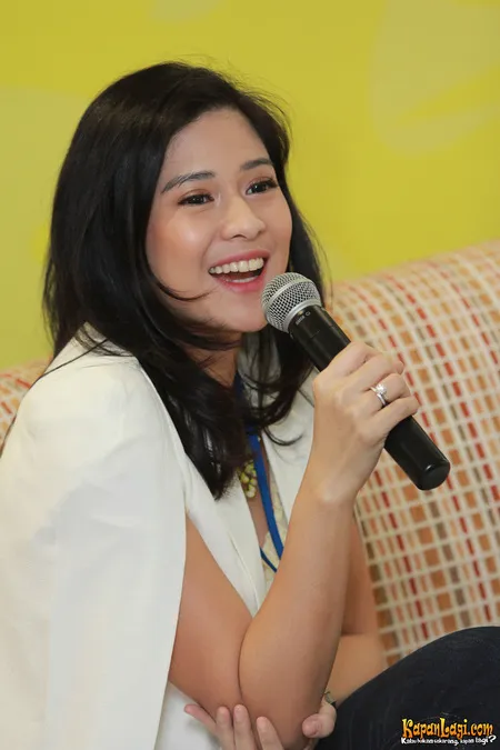 Foto Dian Sastrowardoyo