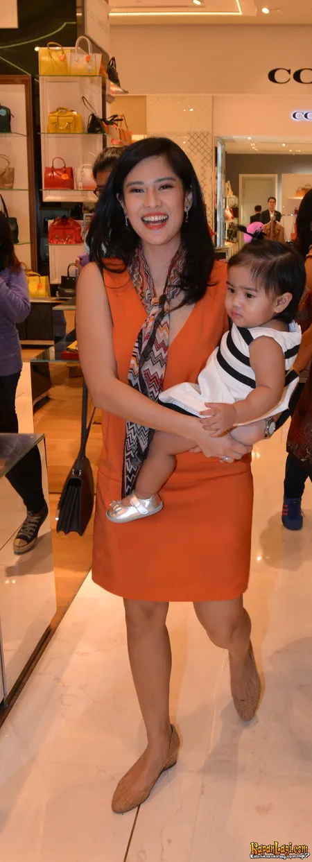 Foto Dian Sastrowardoyo