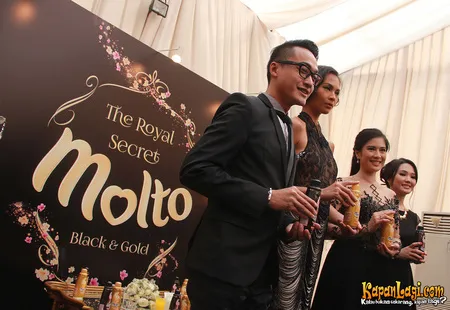 Foto Dian Sastrowardoyo