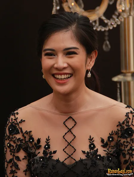 Foto Dian Sastrowardoyo