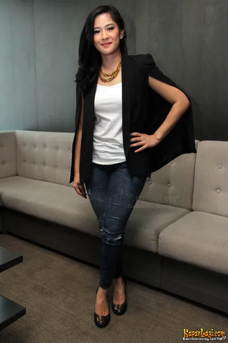 Foto Dian Sastrowardoyo